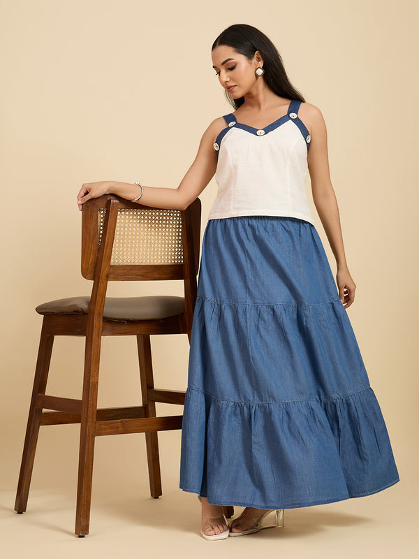 Effortlessly chic and endlessly versatile, this denim skirt brings a modern twist to a timeless staple.
